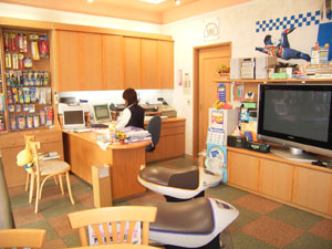 おかでんき 岩出店内風景